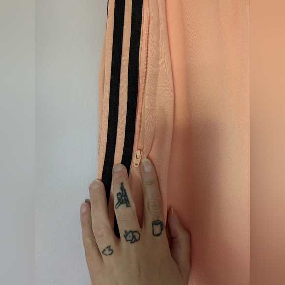 Adidas Trio 9 Men's Training/Track Pants | XL | Peach/Coral and Black - Picture 3 of 5